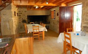 Casa Crina Casa restaurada con finca grande
